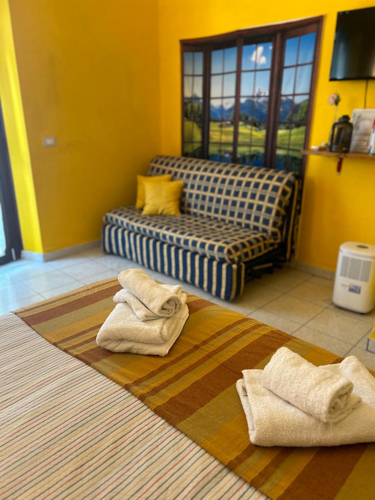 Amarelo House Florence